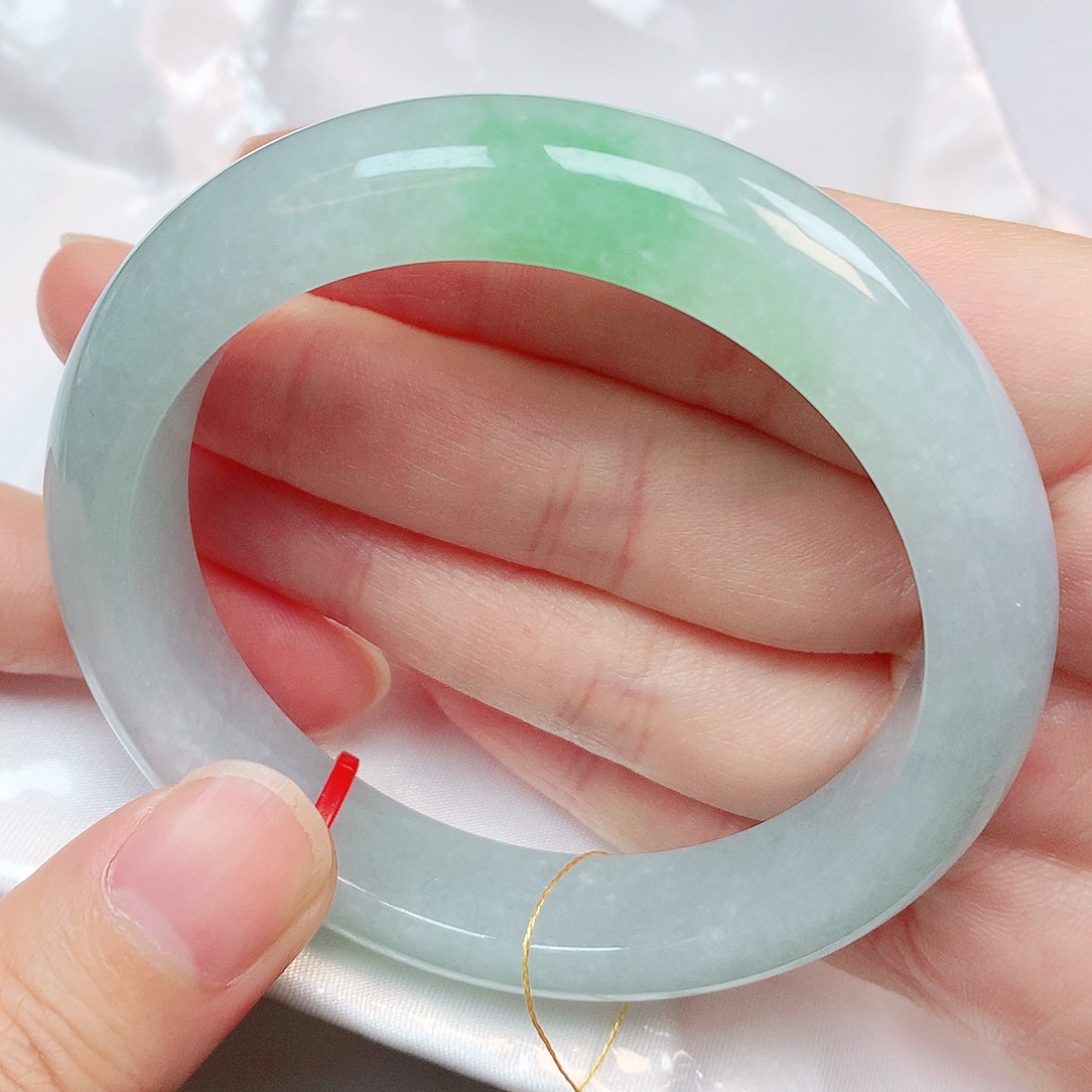 翡翠手镯未镶嵌抖音503