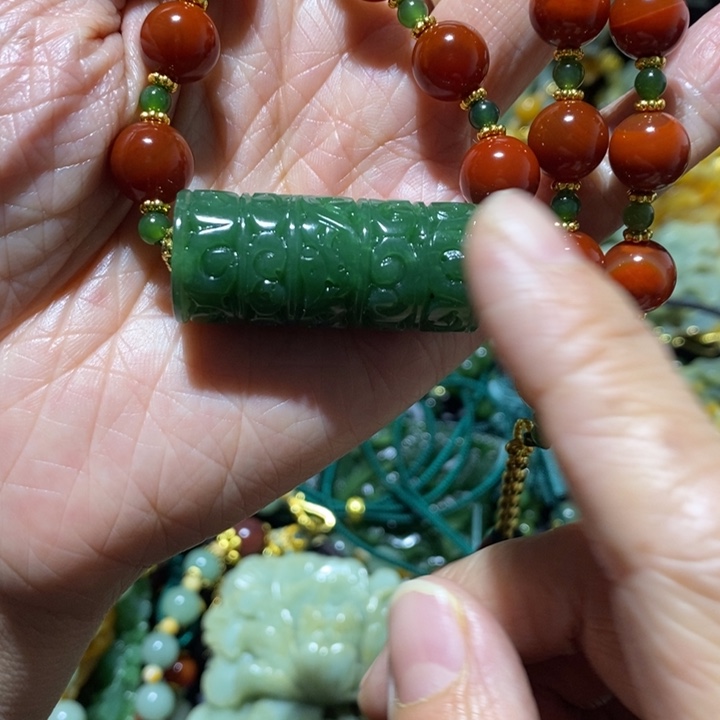 和田玉（碧玉）颈饰未镶嵌