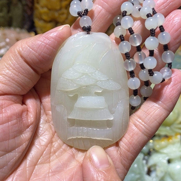 蛇纹石玉岫玉吊坠未镶嵌