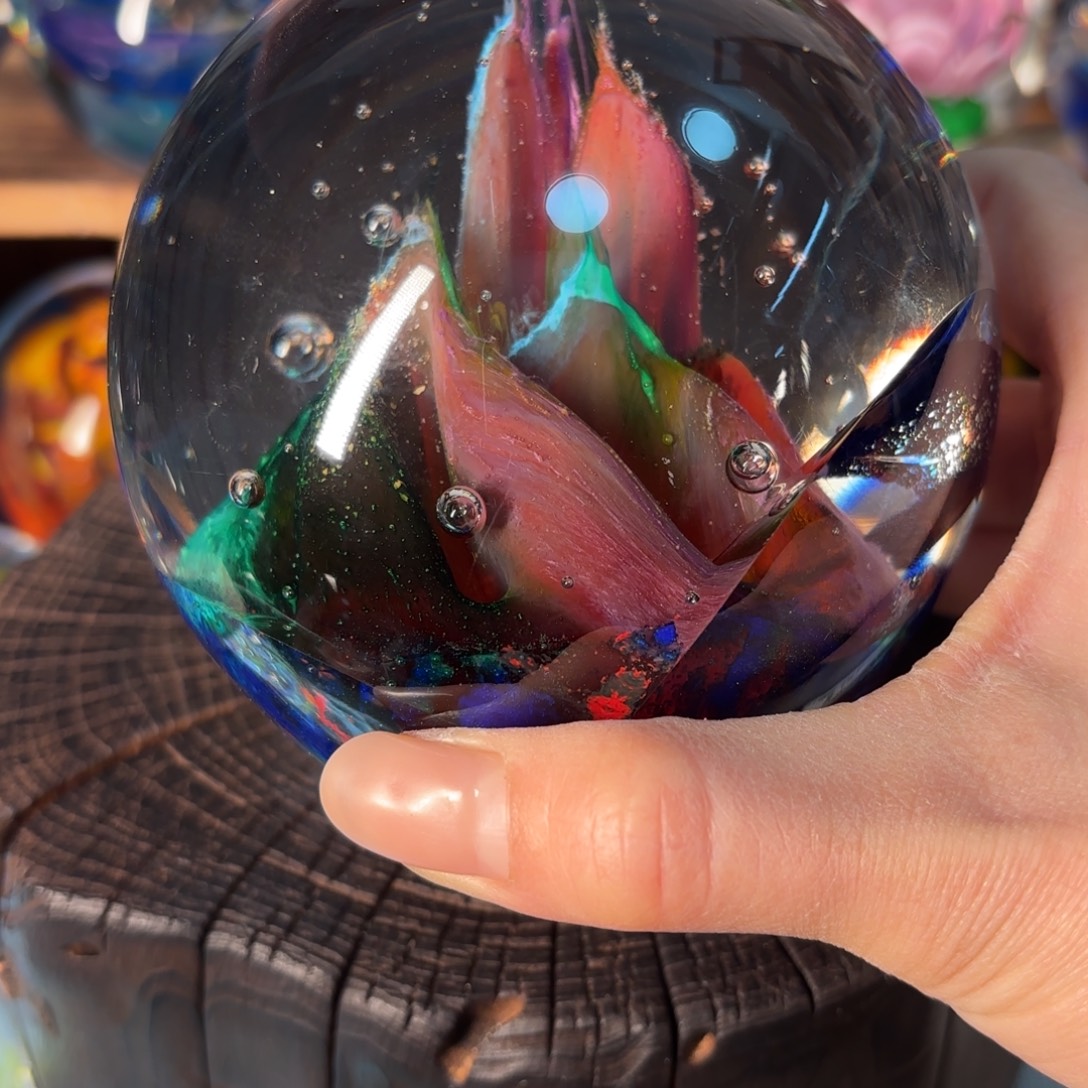 小***，琉璃手工艺品炸不退