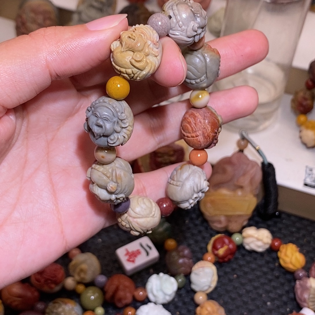 石英质玉（阿拉善玉）未镶嵌手链