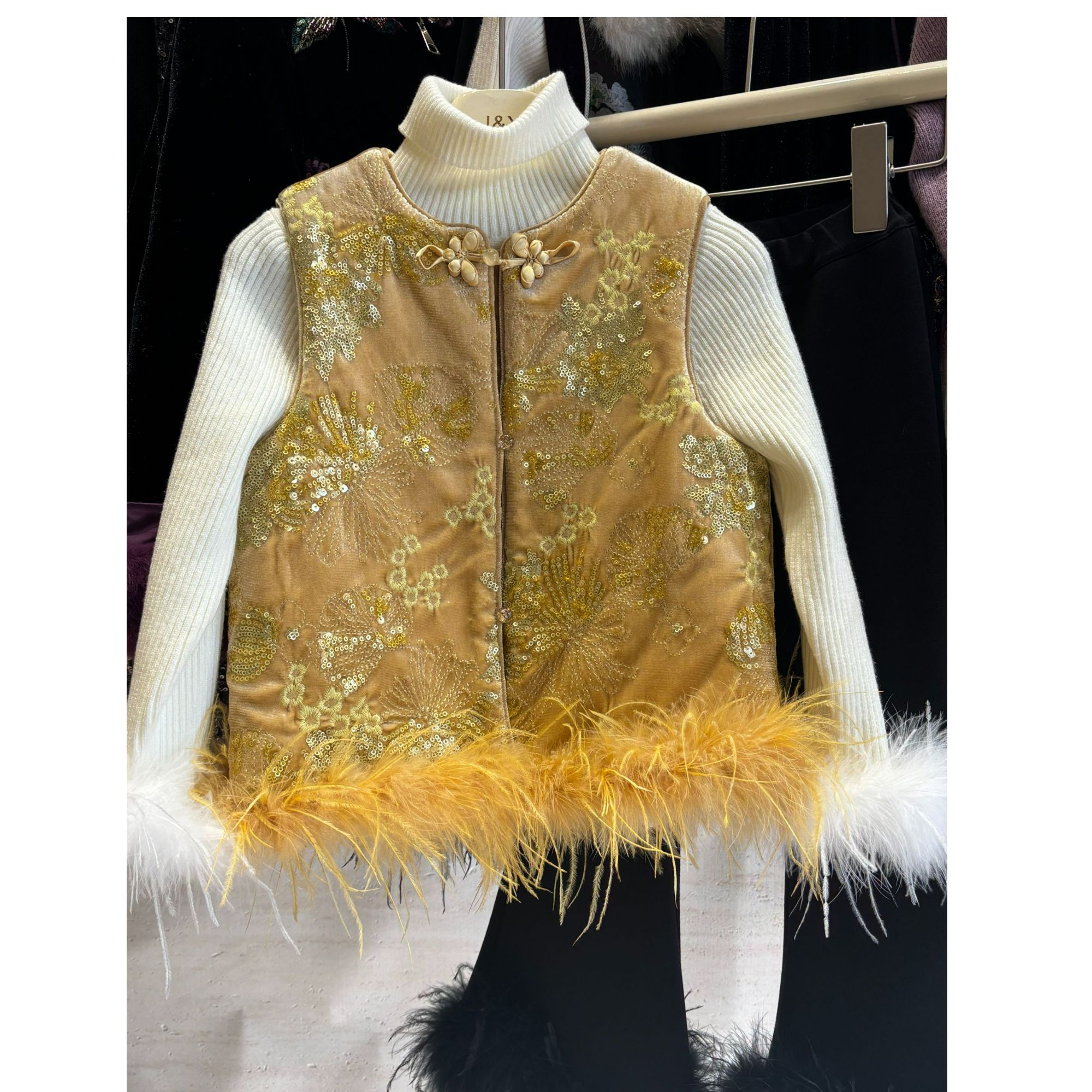 女童2026年服新款冬加厚新年新中式国风马甲255-蜜桃汁-58394金色