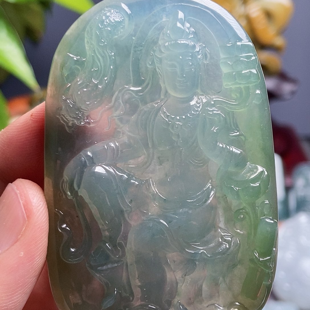 翡翠未镶嵌颈饰冰黄水月观音