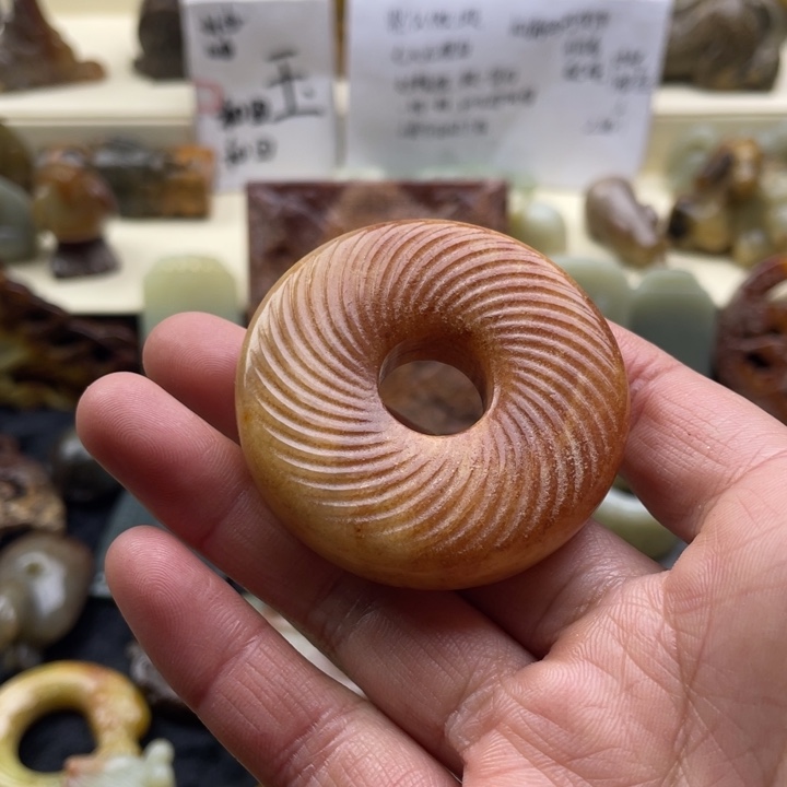 蛇纹石玉颈饰未镶嵌97