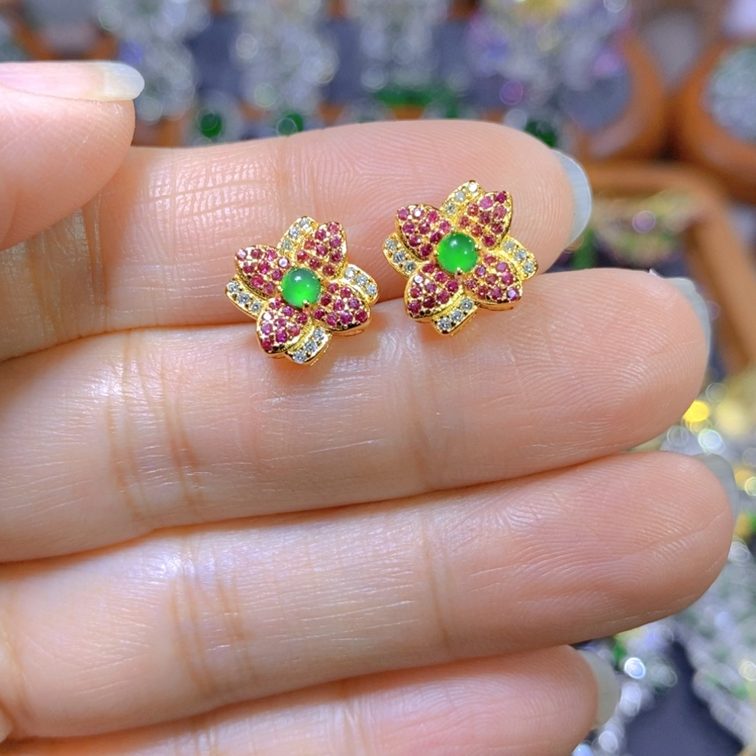 翡翠颈饰银S925镶嵌天然翡翠