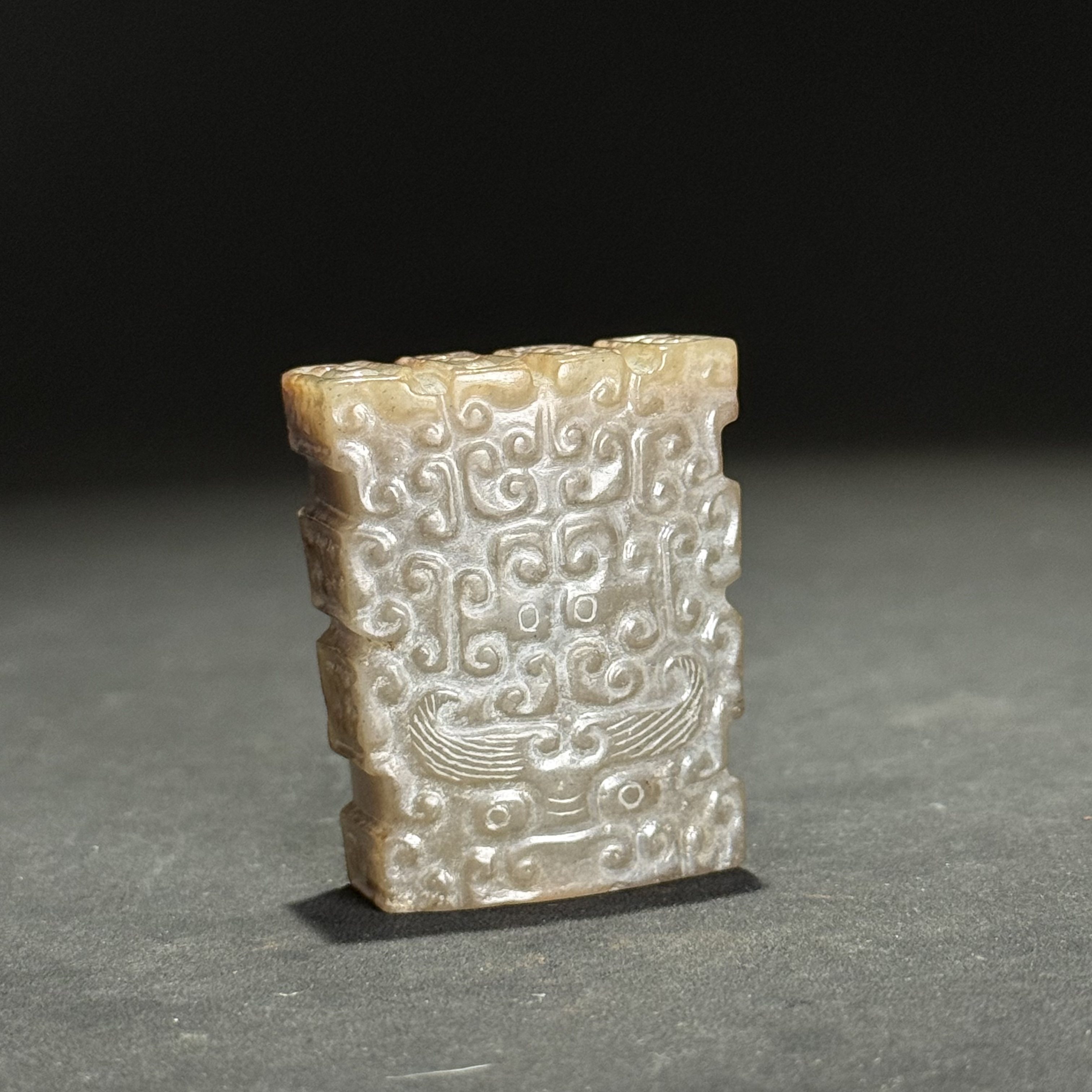 明早期兽面纹佩饰-HBG15633