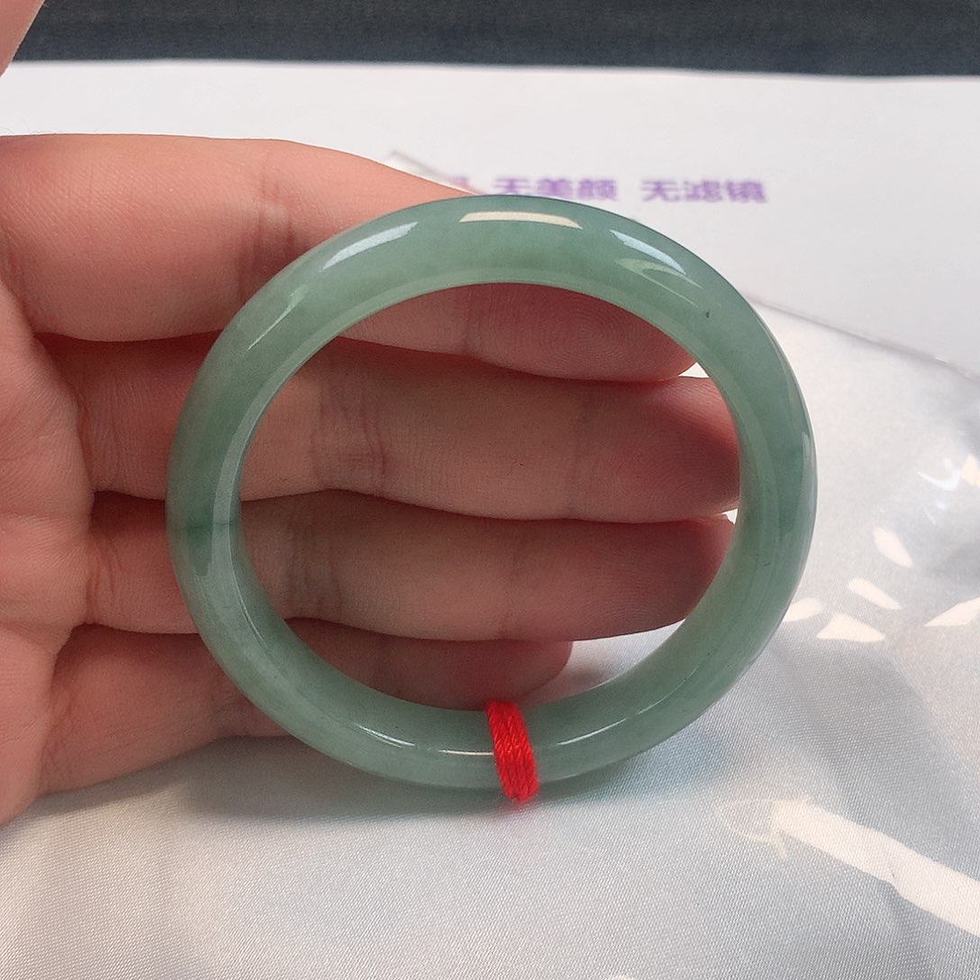 翡翠手镯未镶嵌269号