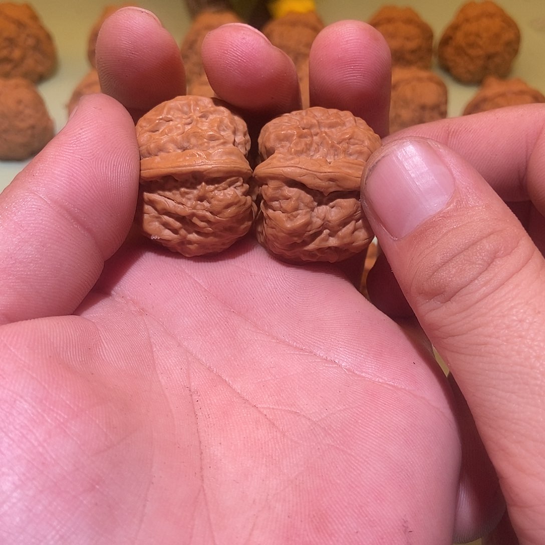 文玩核桃吊坠呛*蛤蟆头32一对