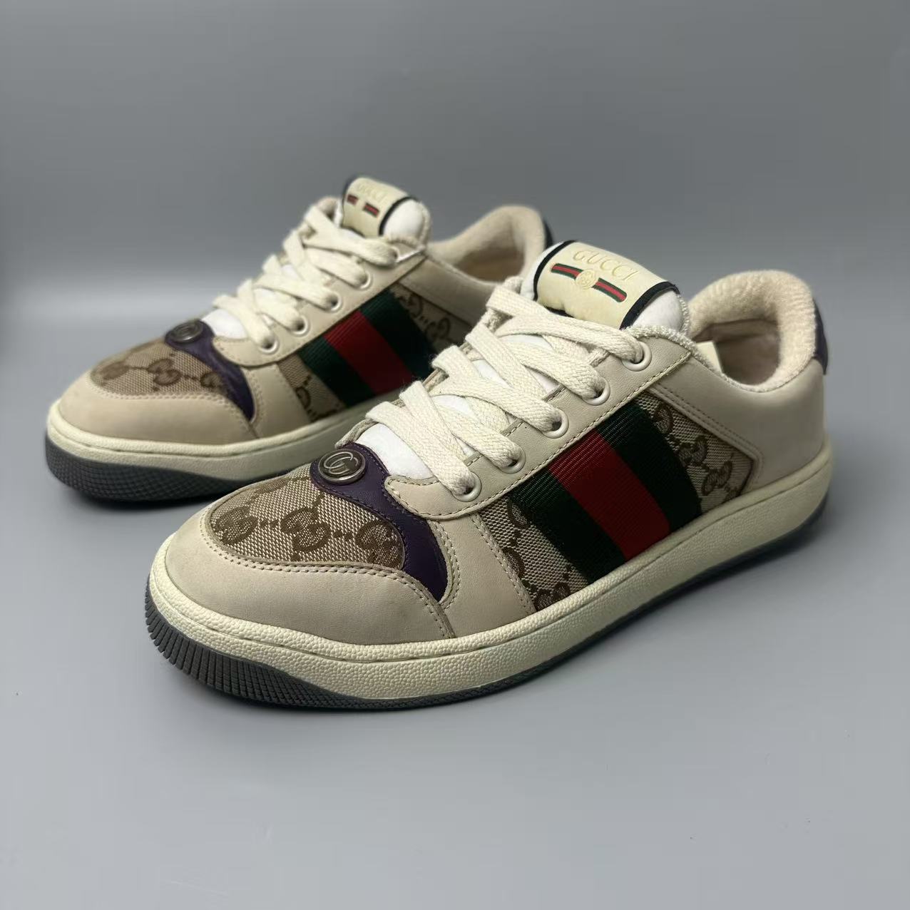 95新 GUCCI/古驰 乌木色拼接紫尾男士低帮脏脏鞋 38欧码 jx667