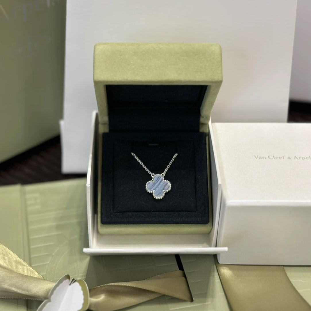 未使用 梵克雅宝 VCA 紫五花项链 25年