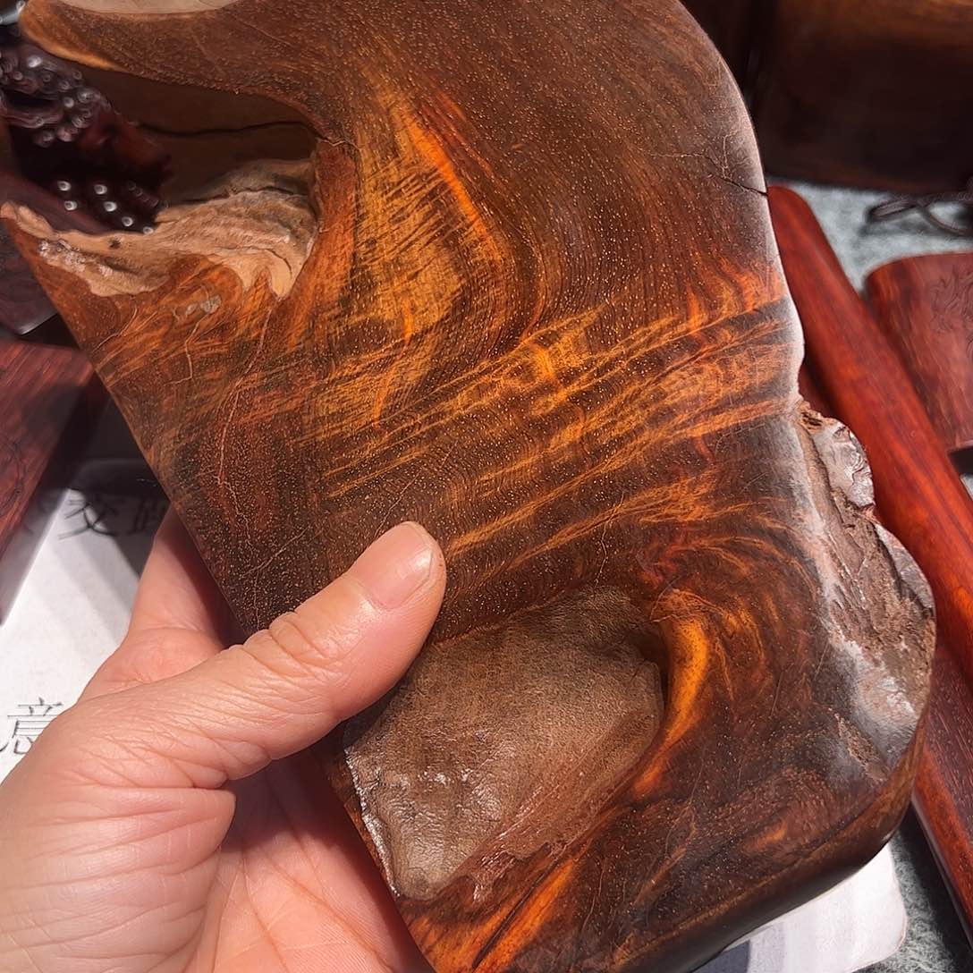 交趾黄檀（大红酸枝）如**掌