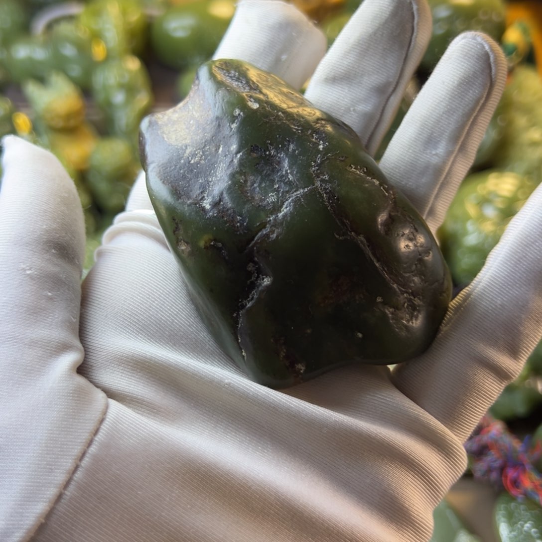 岫岩老玉（透闪石质玉）把件未镶嵌