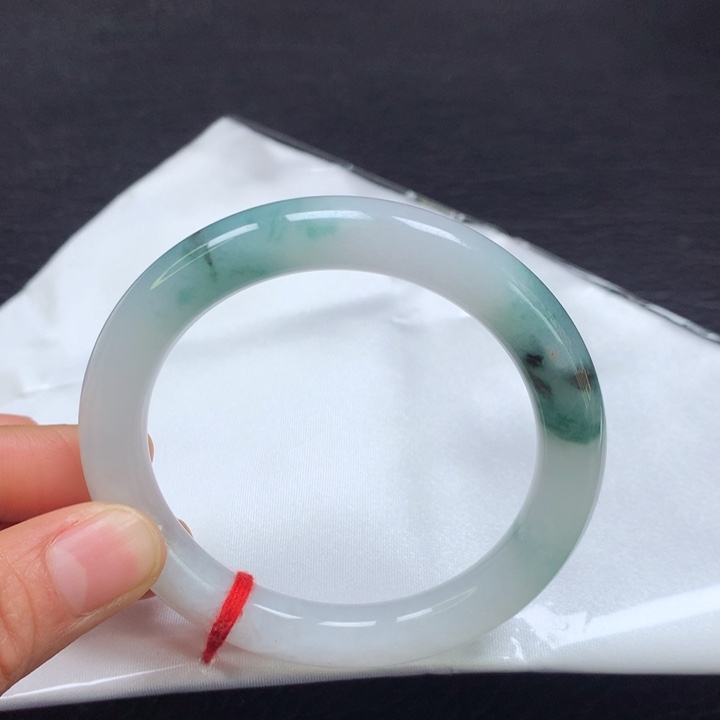 翡翠手镯（圆镯）未镶嵌55➕