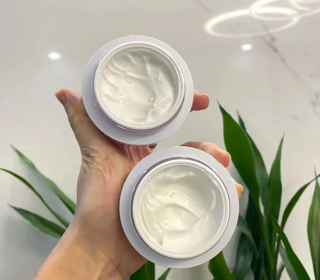 蒙面膜涂抹精华刷