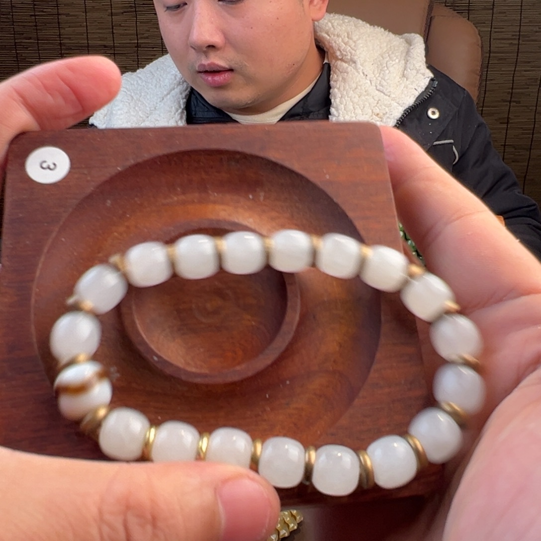 和田玉未镶嵌手链