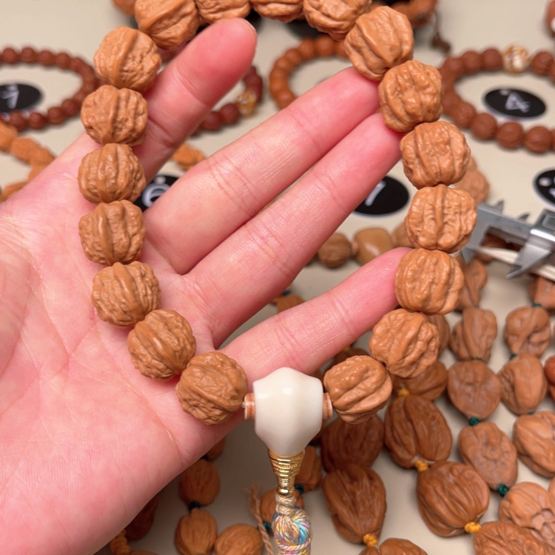 吊坠文玩核桃大*宝蛤蟆