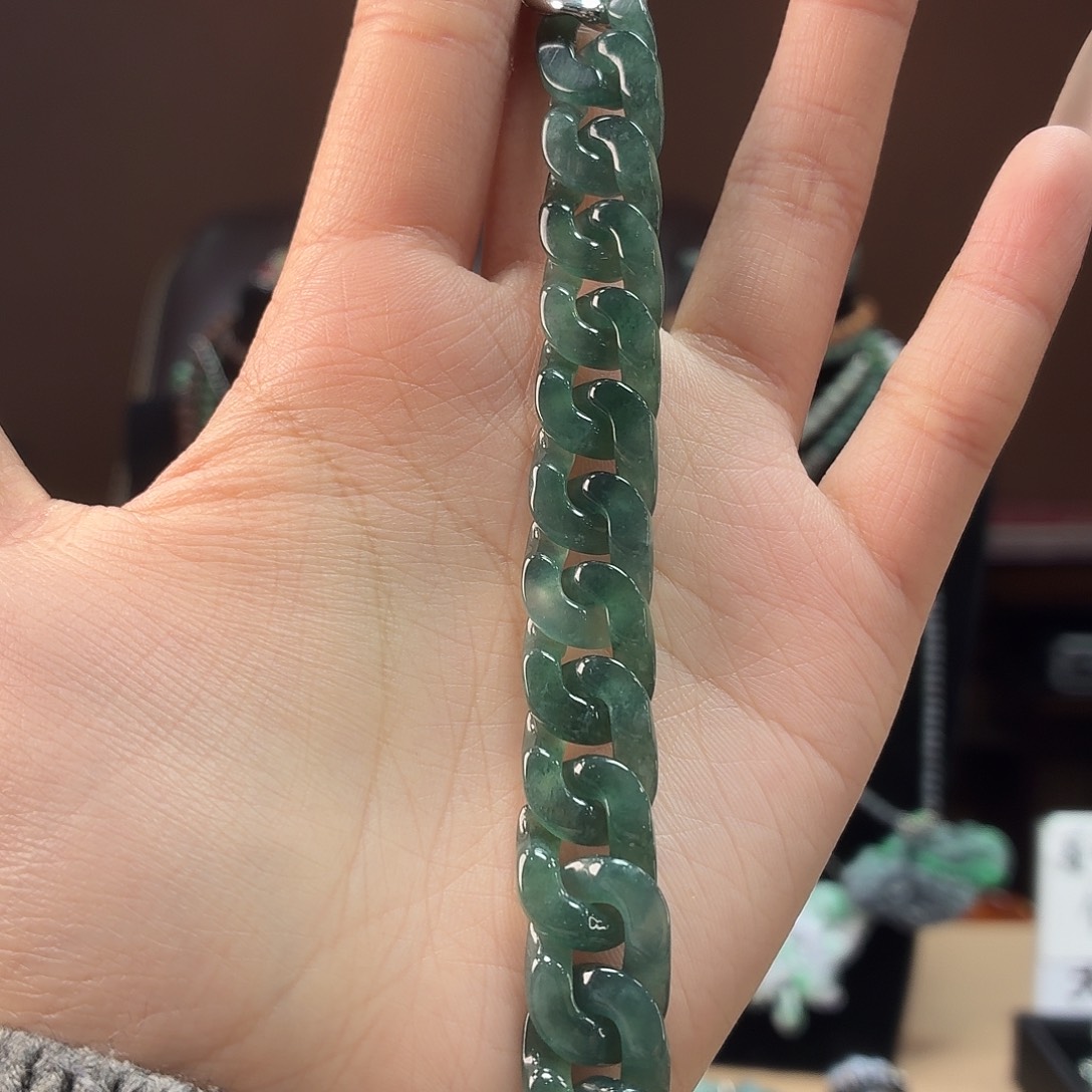 翡翠未镶嵌耳饰手串