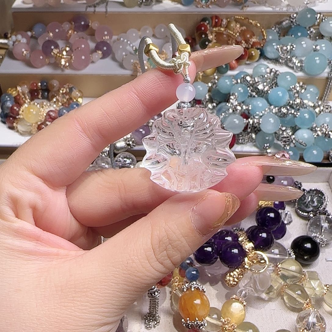 水晶手链未镶嵌吧