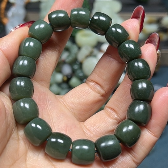 和田玉手串未镶嵌