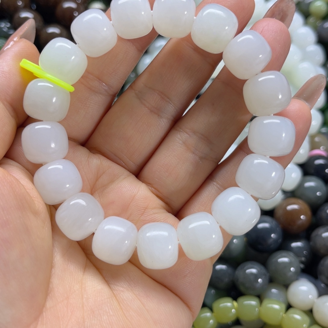 手链未镶嵌和田玉