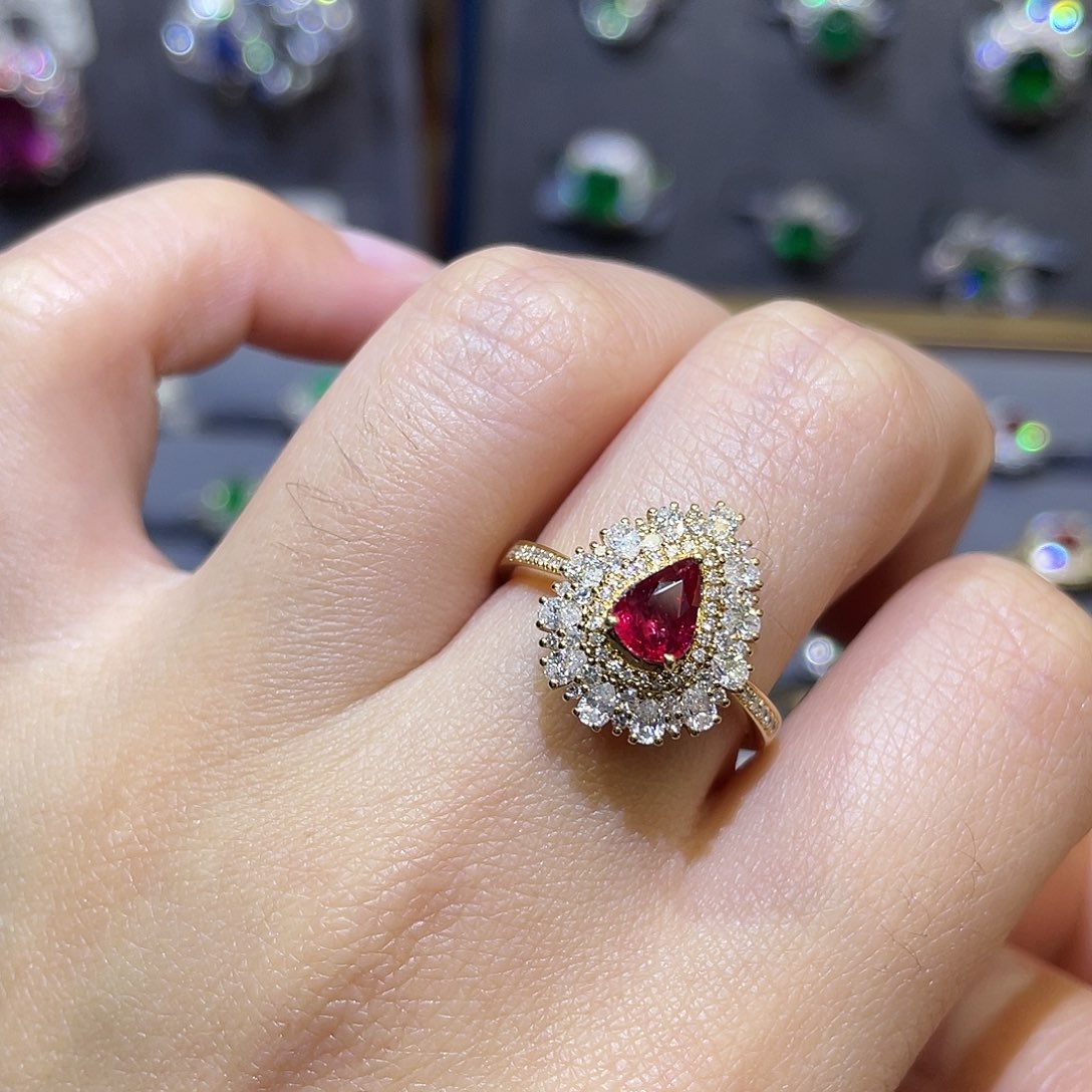 红宝石戒指18K金镶嵌0.73ct 无烧