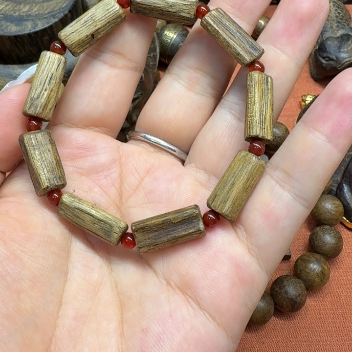 大叶紫檀（黑酸枝木类）