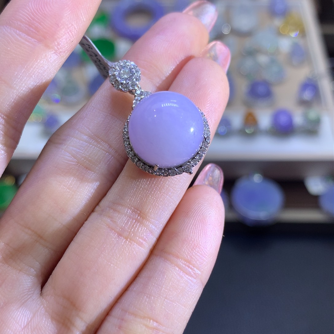 翡翠颈饰银S925镶嵌翡翠吊坠