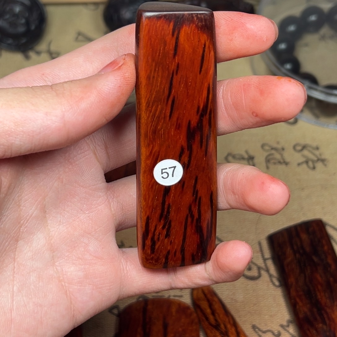 檀香紫檀（小叶紫檀）清*