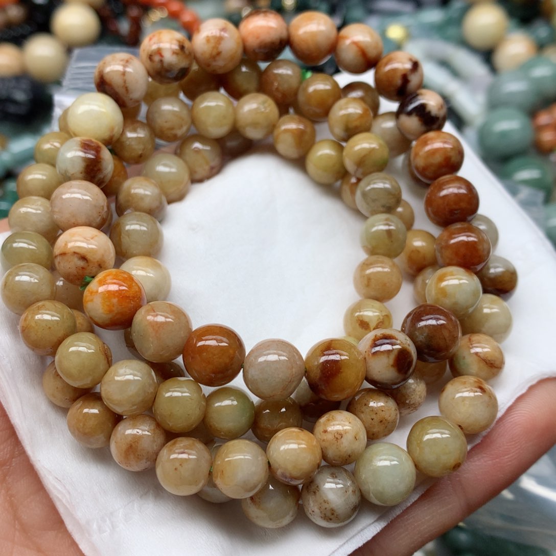 翡翠颈饰未镶嵌珠子