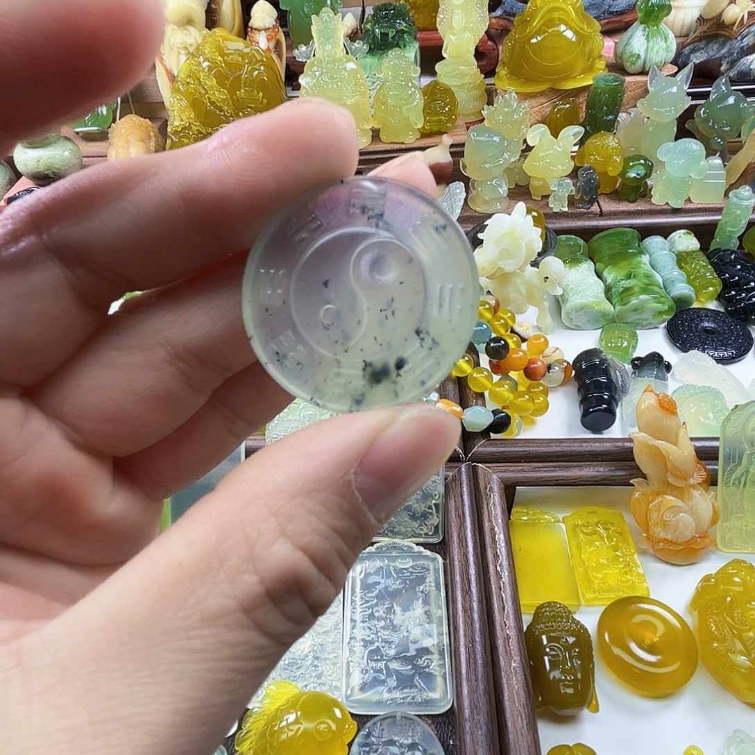 岫玉未镶嵌吊坠(不含链)