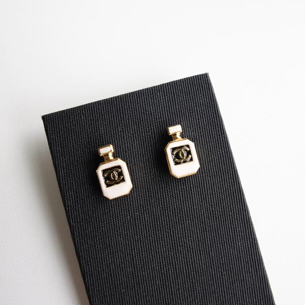 Chanel 黑白珐琅香水瓶耳钉