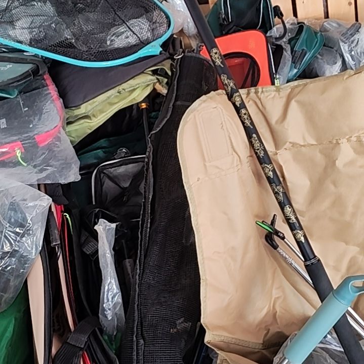 黑色抄网杆2.7发一个