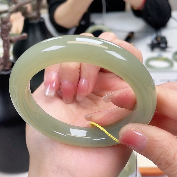 和田玉手镯5758未镶嵌