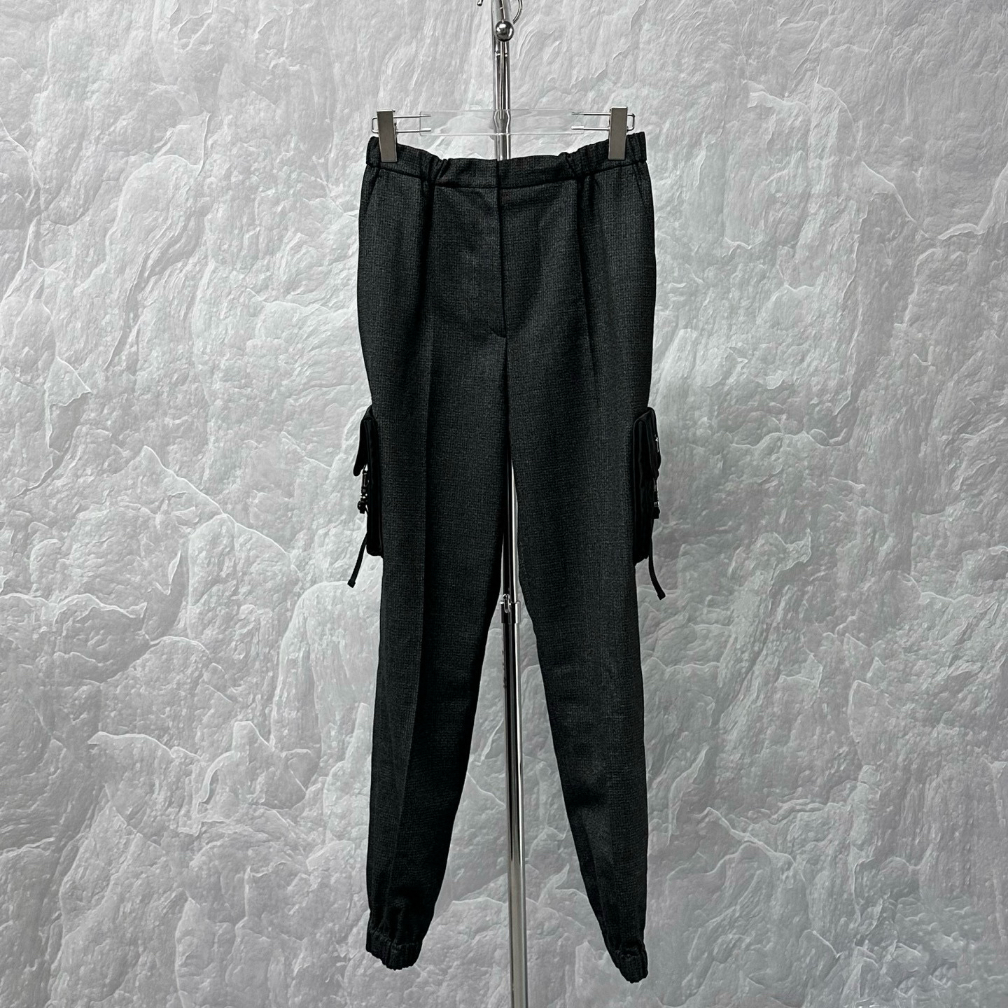 未使用 Prada/普拉达 三角钢标口袋羊毛长裤 40码 J01161