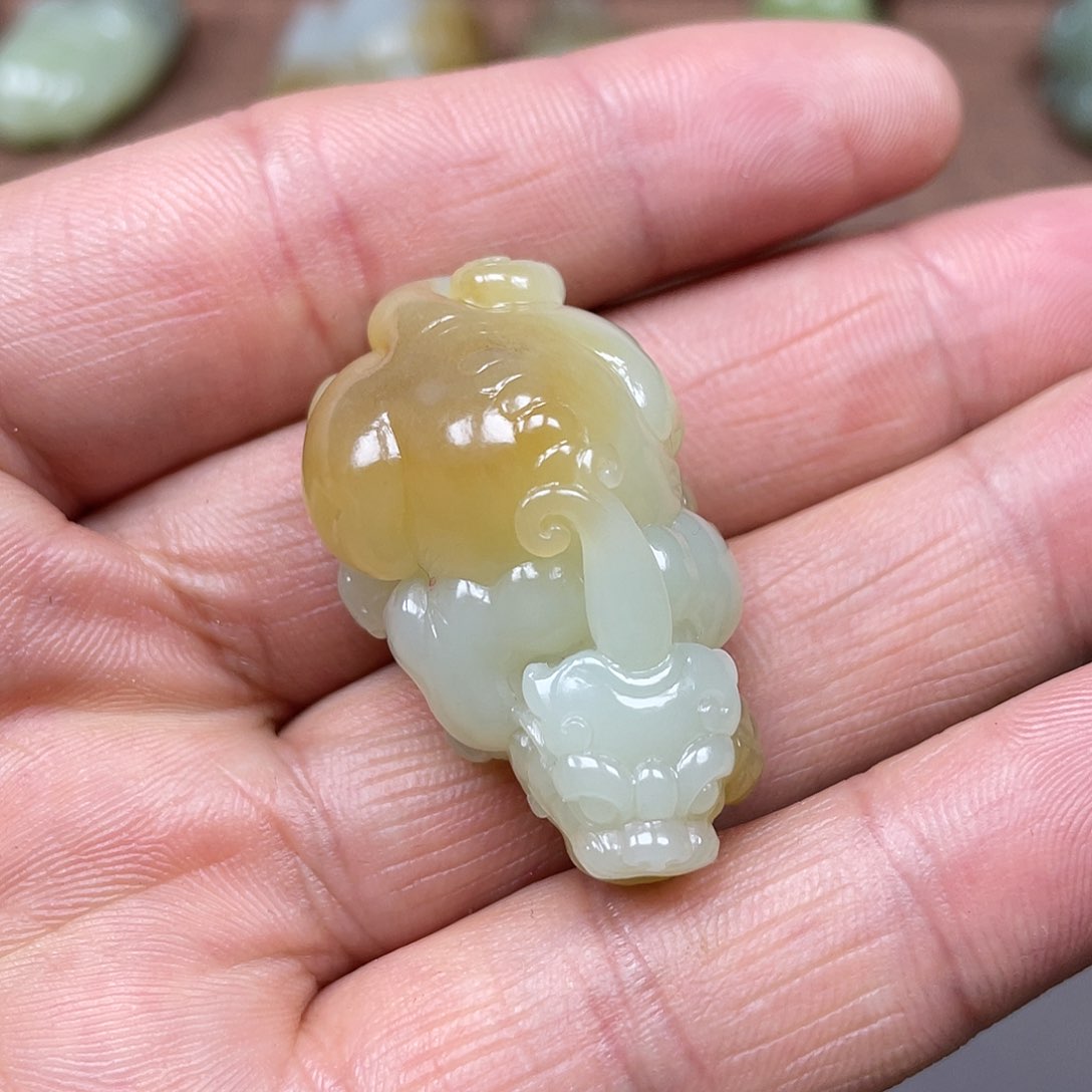 和田玉挂件未镶嵌清*