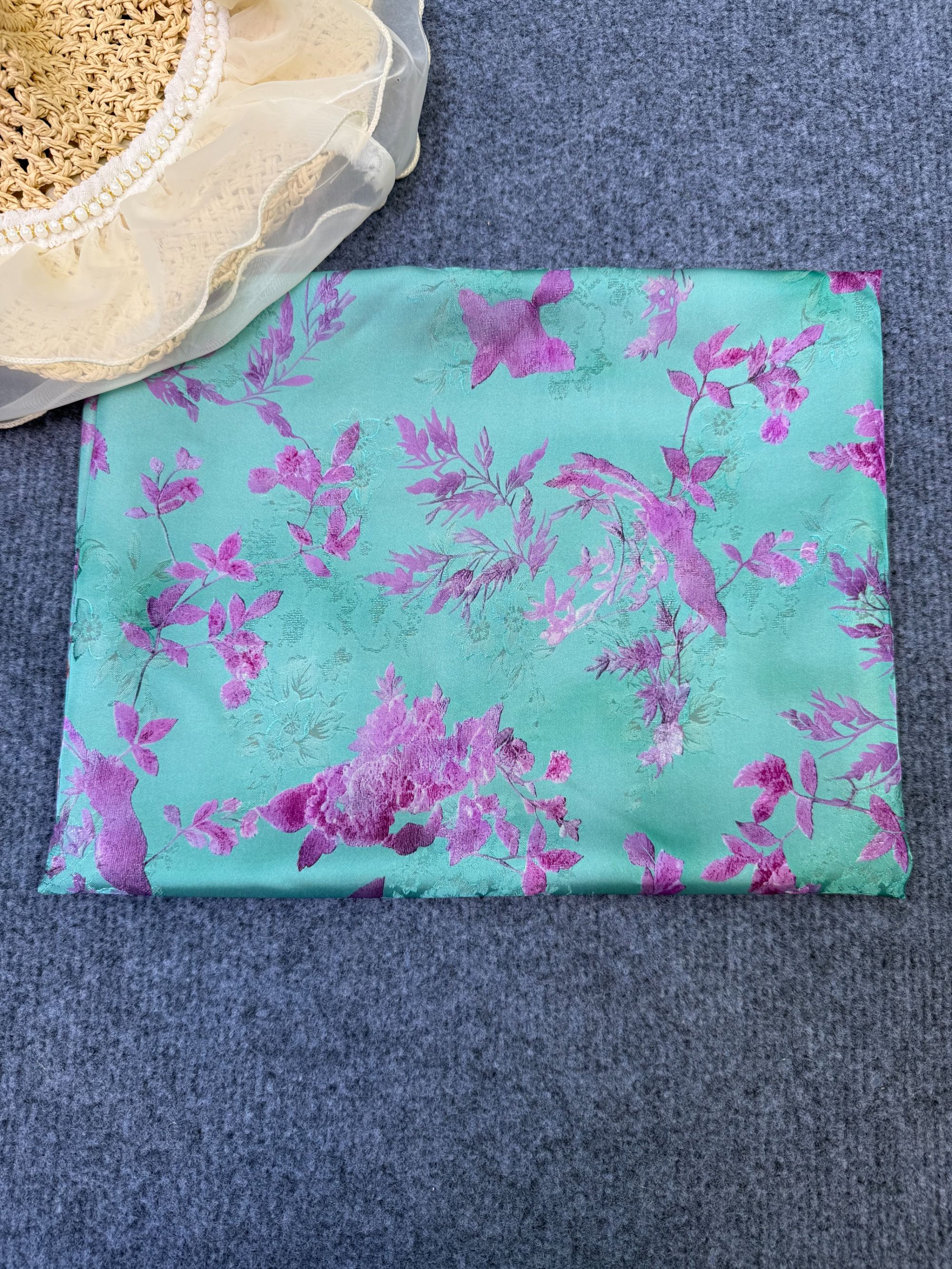 燕归来 香云纱花萝 厚度40姆米  宽幅140cm