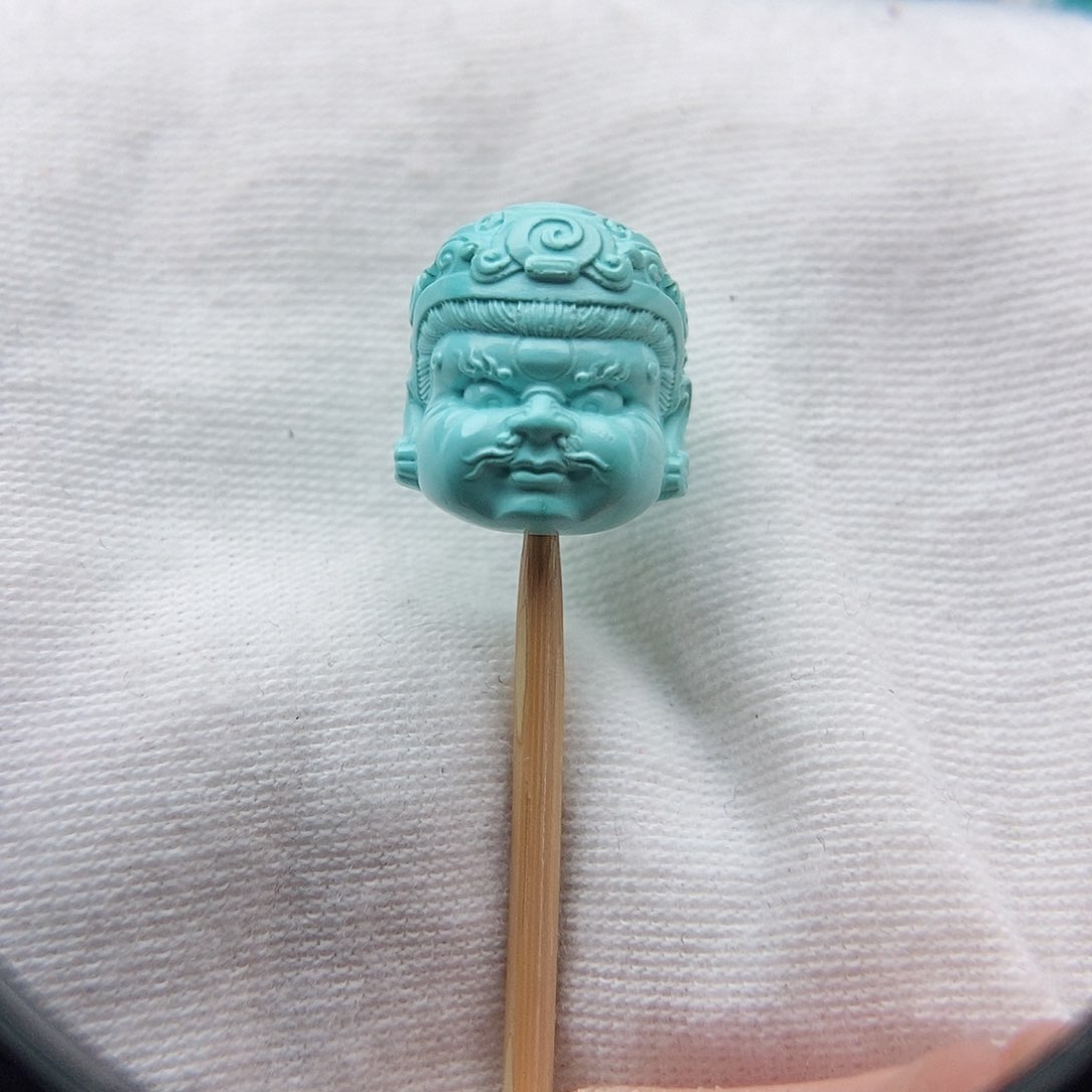 绿松石未镶嵌颈饰