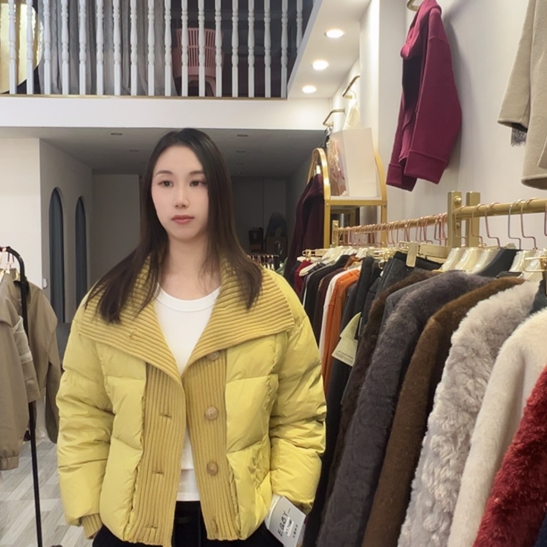 黄色休闲90绒外套