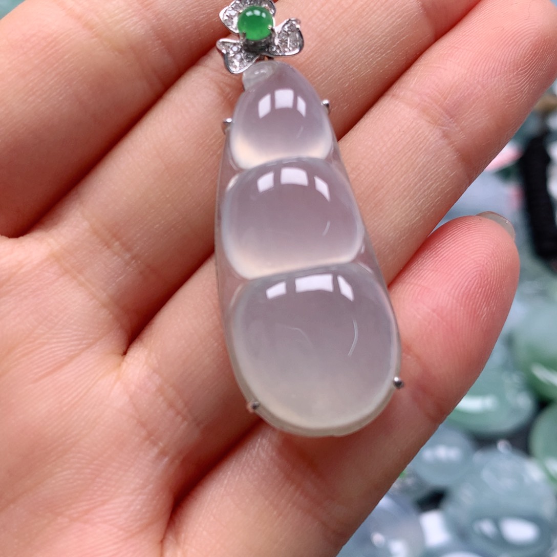 翡翠颈饰18K金镶嵌y****l天然翡翠