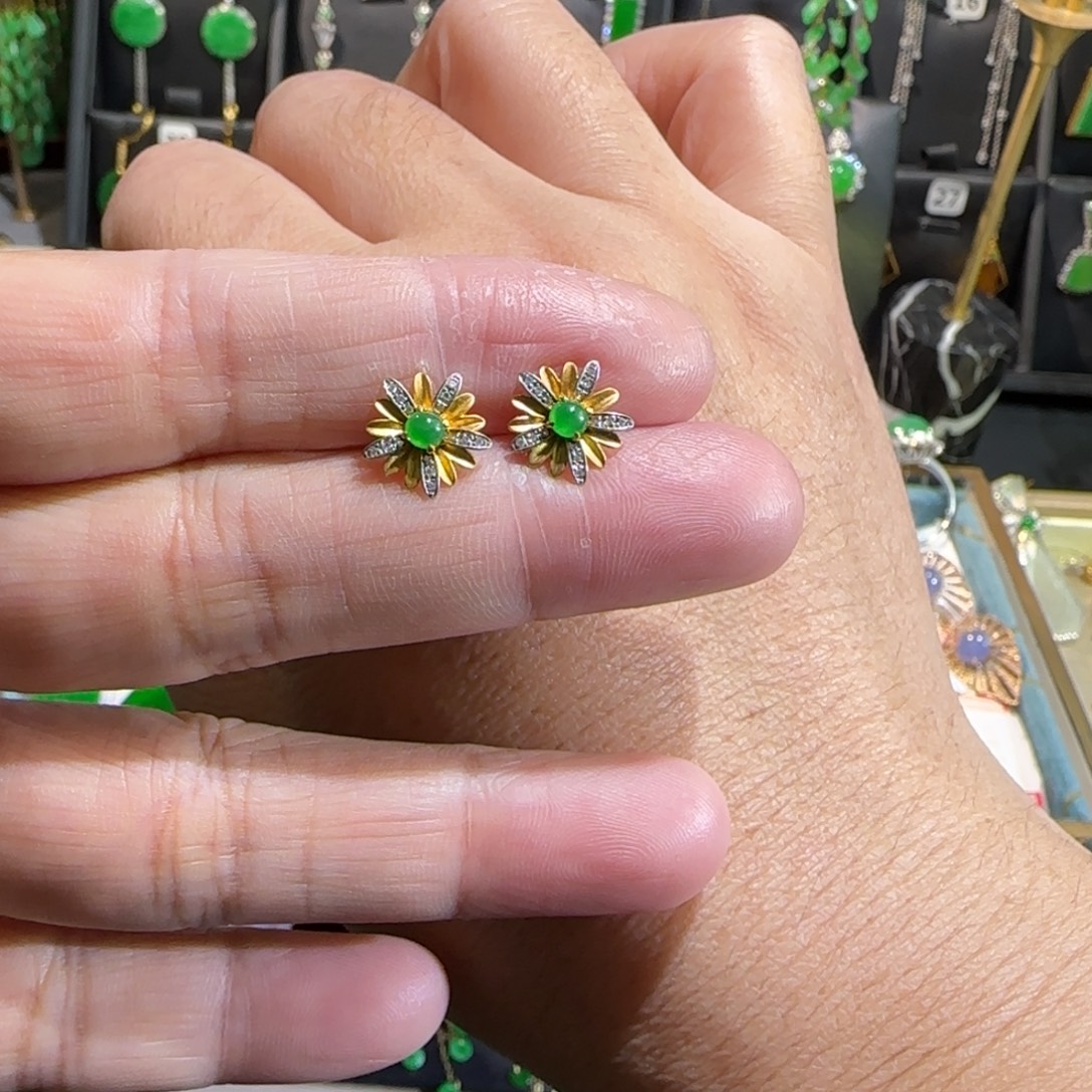 翡翠18K金镶嵌颈饰耳钉