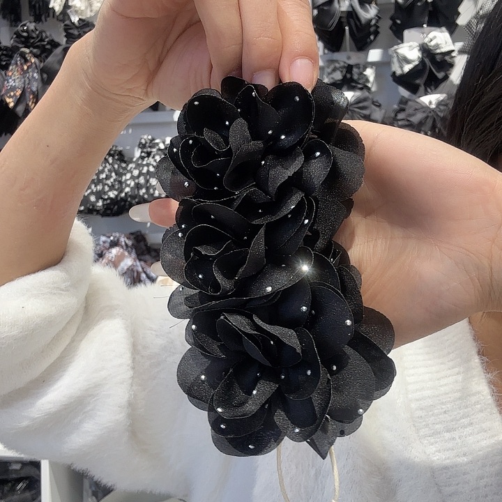 非金属布艺易梦玲同款 花花香蕉夹