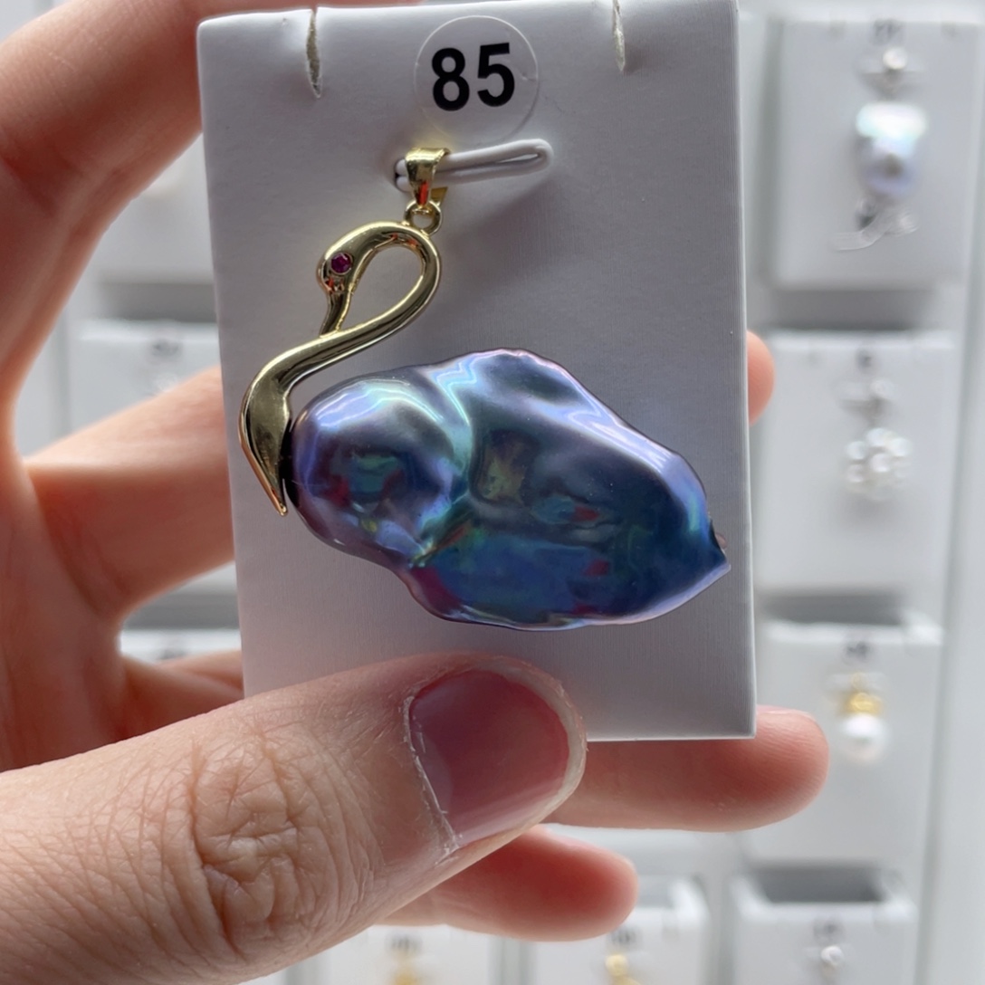 淡水珍珠颈饰合金