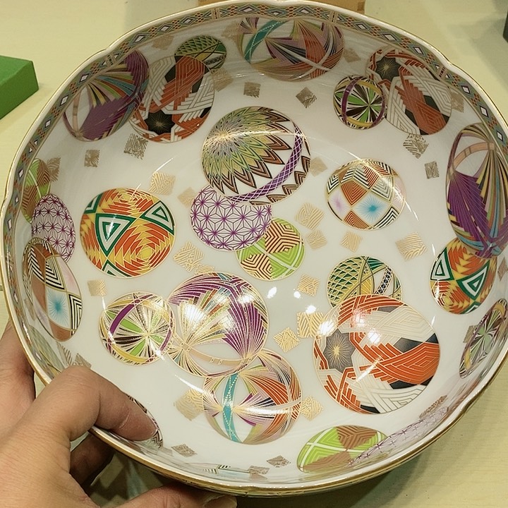 茶具瓷器杂项如图所示