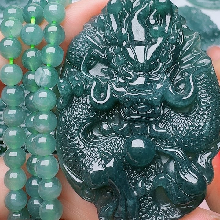 翡翠未镶嵌颈饰1111111