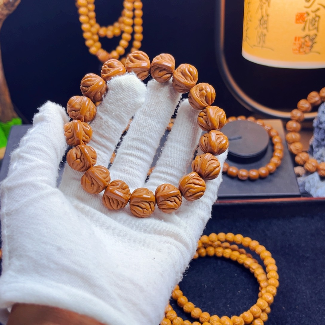 用***1吊坠桃核野生桃核