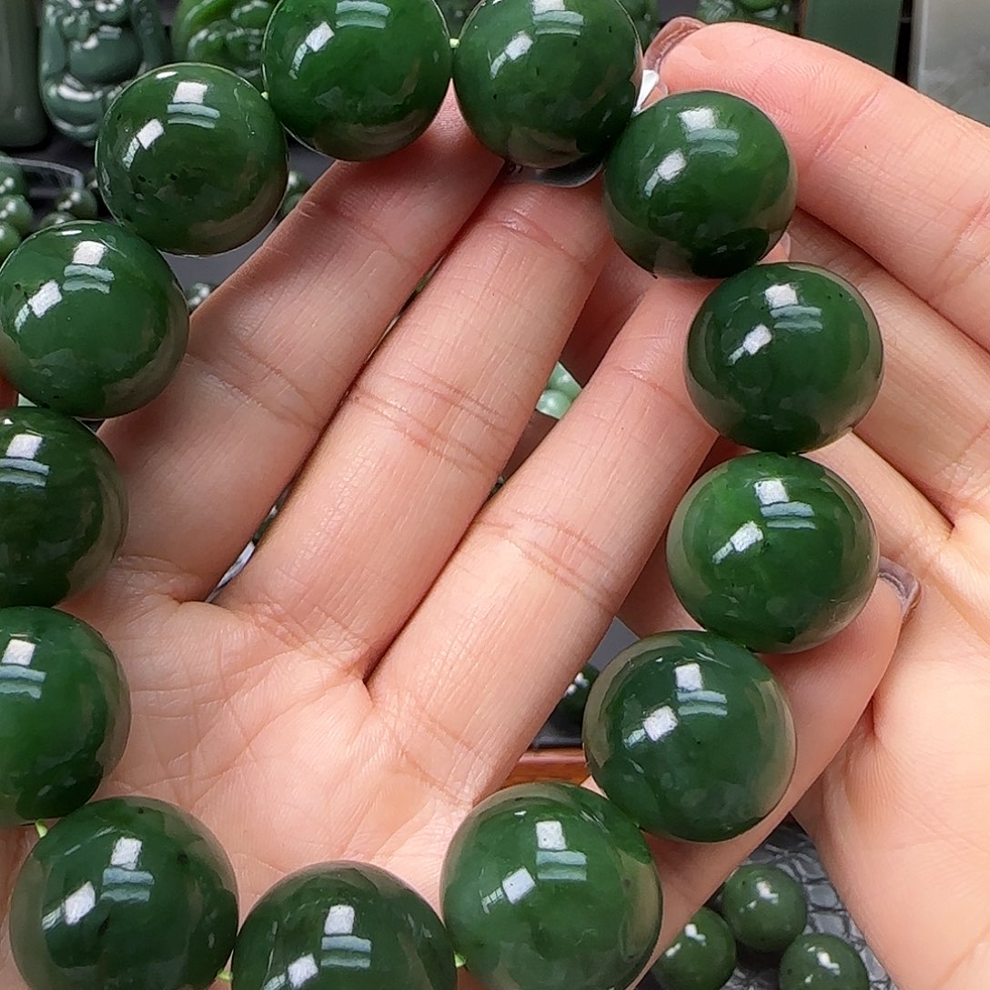 和田玉未镶嵌珠宝奇石