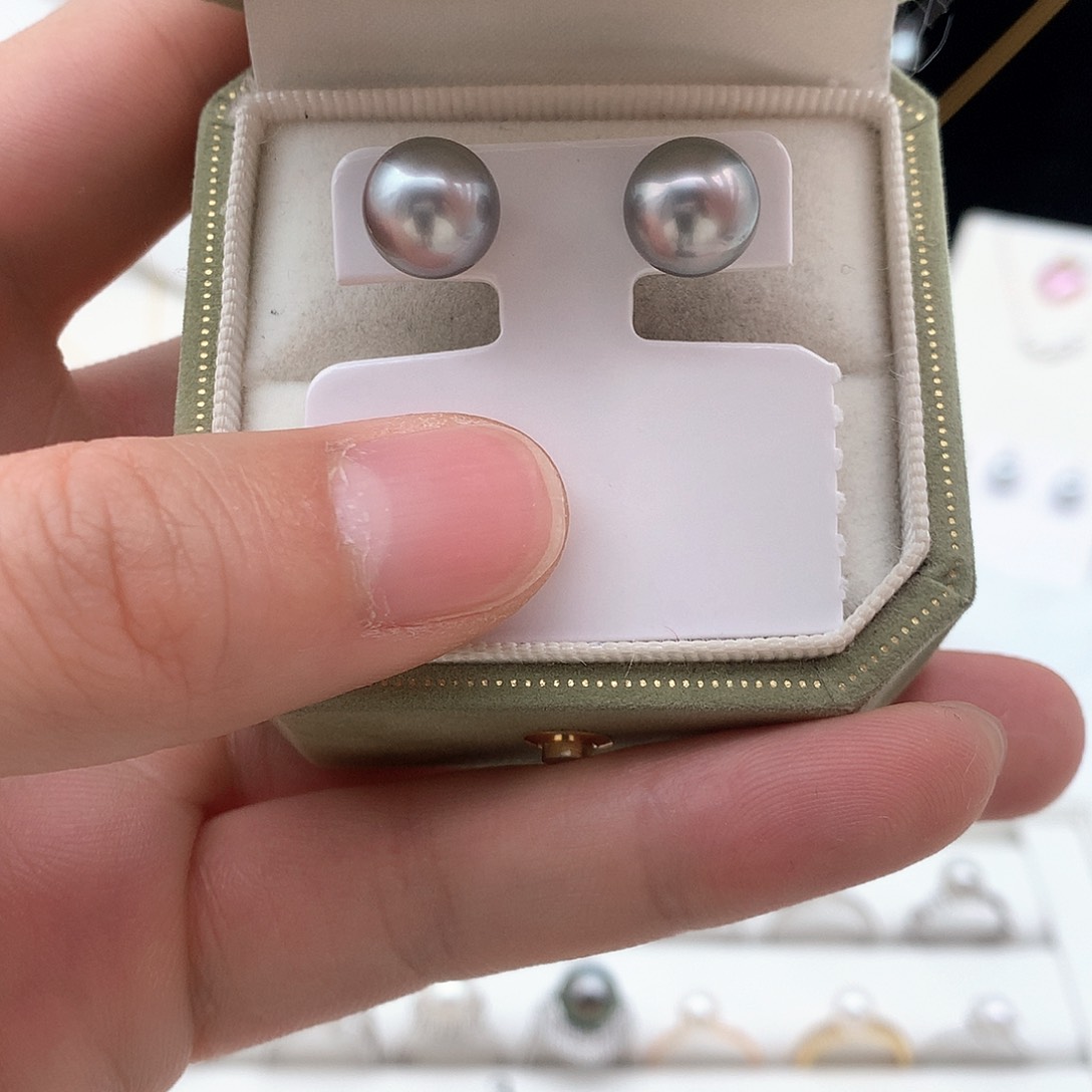 海水珍珠耳饰18K金镶嵌