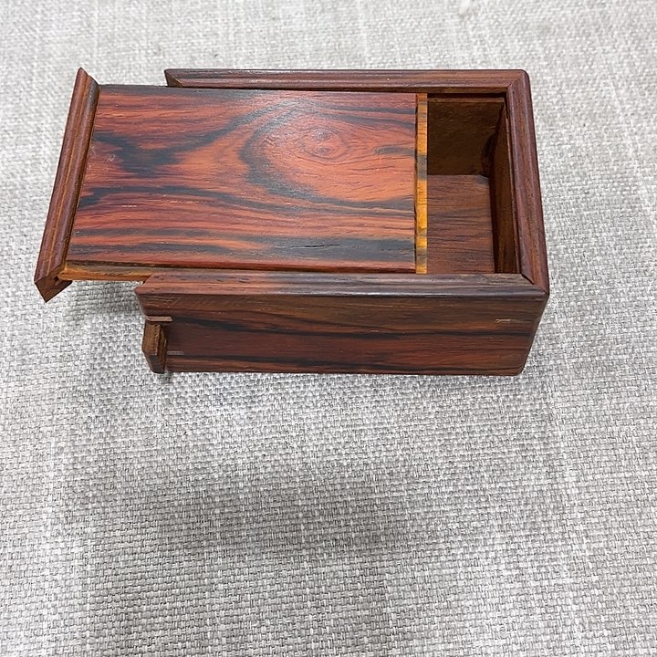 琉璃手工艺品红木工艺品雕刻工艺