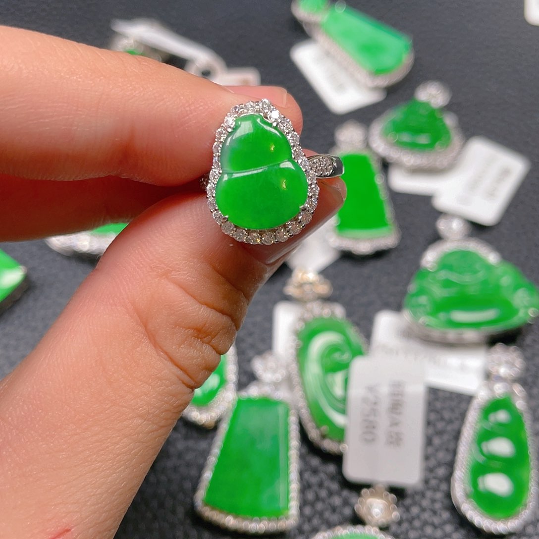 【闪购商品】翡翠吊坠(不含链)银S925镶嵌