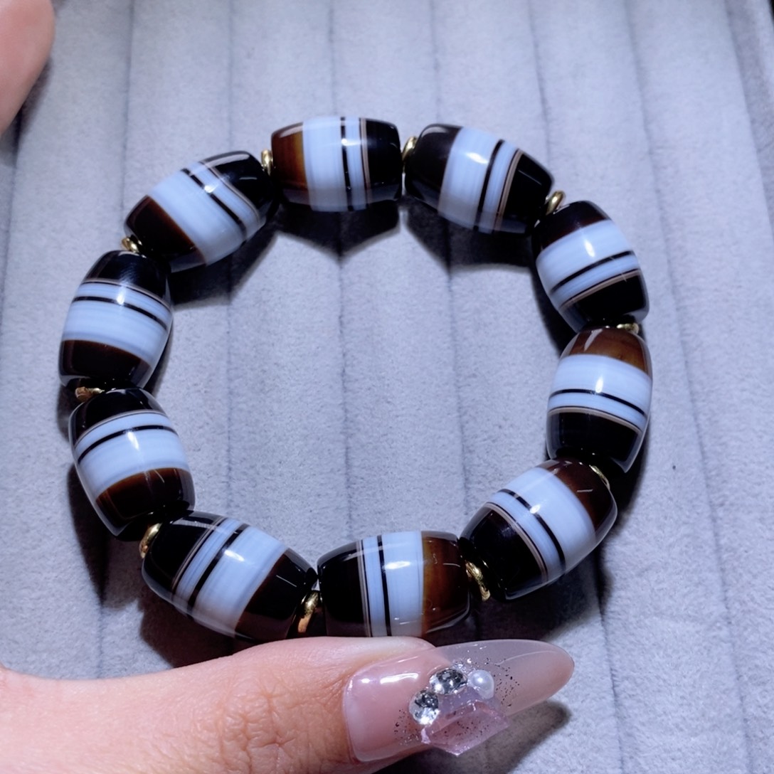 玛瑙/玉髓颈饰未镶嵌累***扛